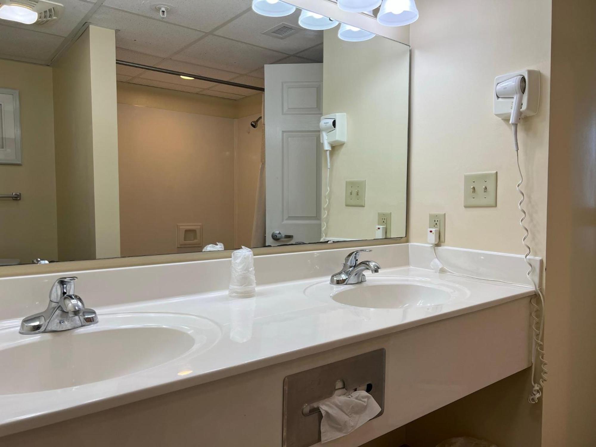 2501 S Ocean Blvd, 0811 - Ocean Front Sleeps 6 Villa Myrtle Beach Exterior foto